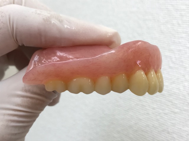 入れ歯もしっかり磨いてね！